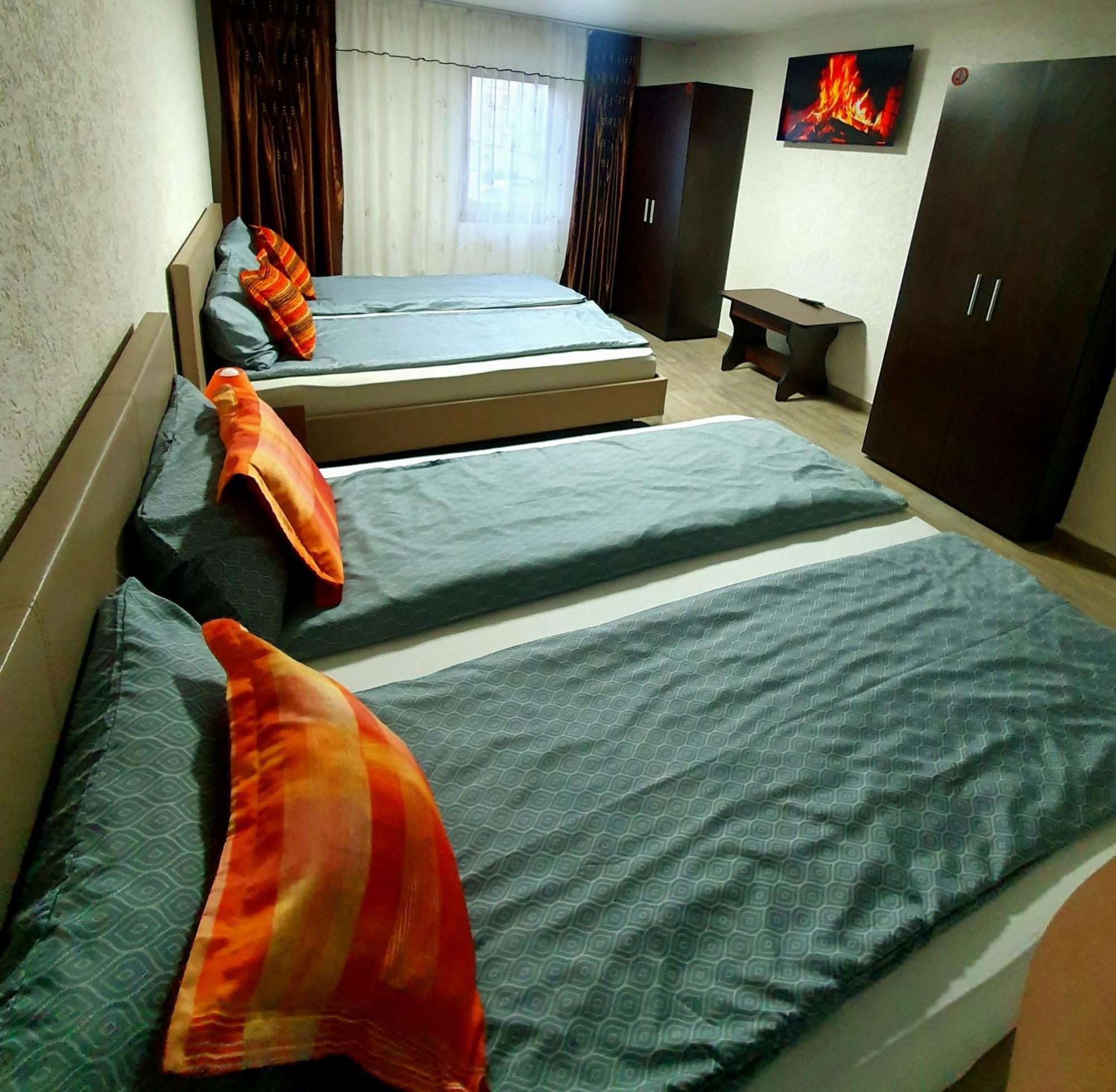 Apartament Lupeni Lupeni  Exteriér fotografie